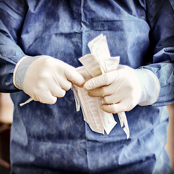 In che modo posso approfittare dei periodi di bassa congiuntura per acquistare immobili sottovalutati a Genova?