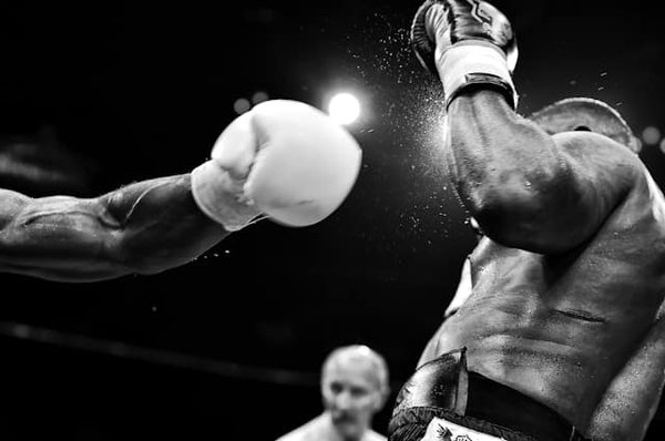 Come scegliere il tipo di corda per il salto più adatto agli esercizi di boxe?